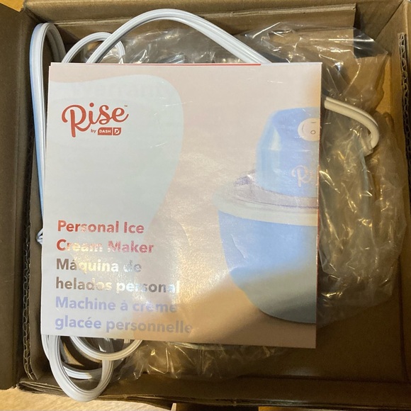 NWT Rise by Dash Personal Ice Cream Maker - Picture 11 of 12